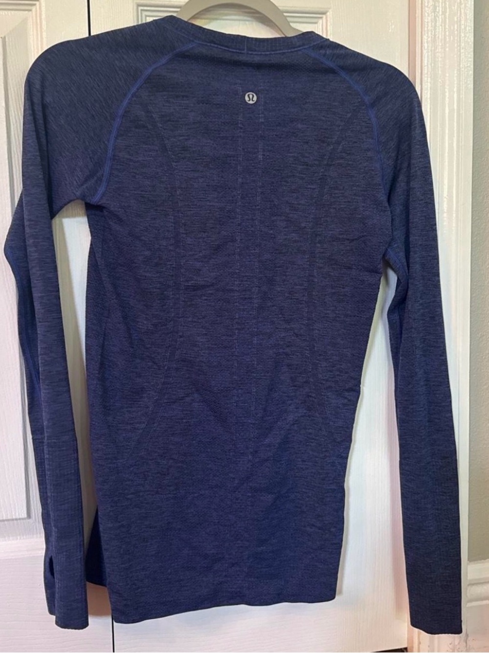 lululemon athletica Women's Long-Sleeve Crew - Navy Blue Heather Size 4